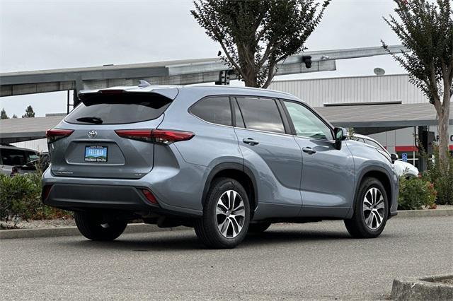 used 2023 Toyota Highlander car, priced at $31,993