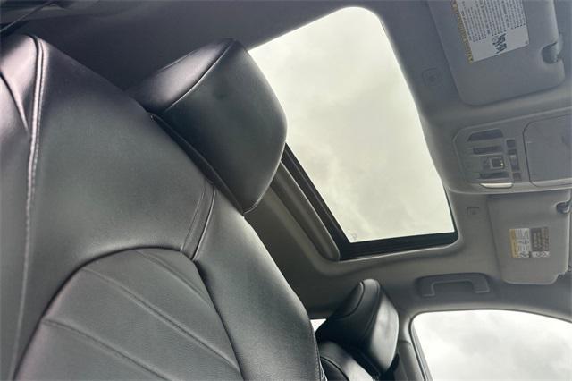 used 2023 Toyota Highlander car, priced at $31,993