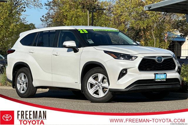 used 2023 Toyota Highlander Hybrid car, priced at $29,992