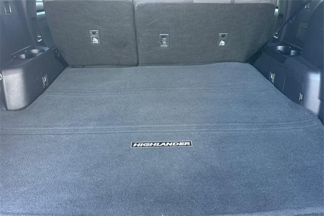 used 2023 Toyota Highlander Hybrid car, priced at $29,992