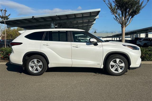 used 2023 Toyota Highlander Hybrid car, priced at $29,992