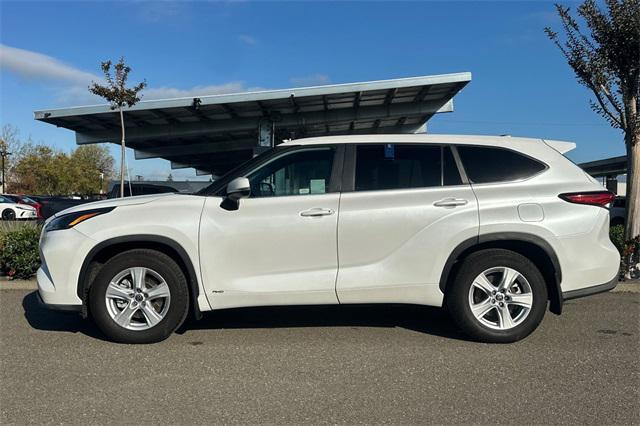 used 2023 Toyota Highlander Hybrid car, priced at $29,992