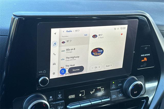 used 2023 Toyota Highlander Hybrid car, priced at $29,992