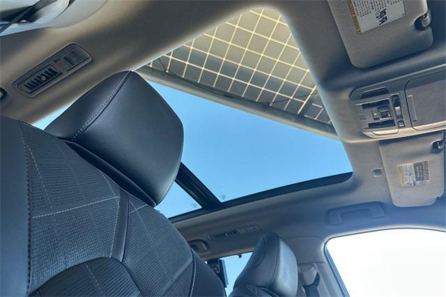 used 2022 Toyota Highlander car, priced at $40,693