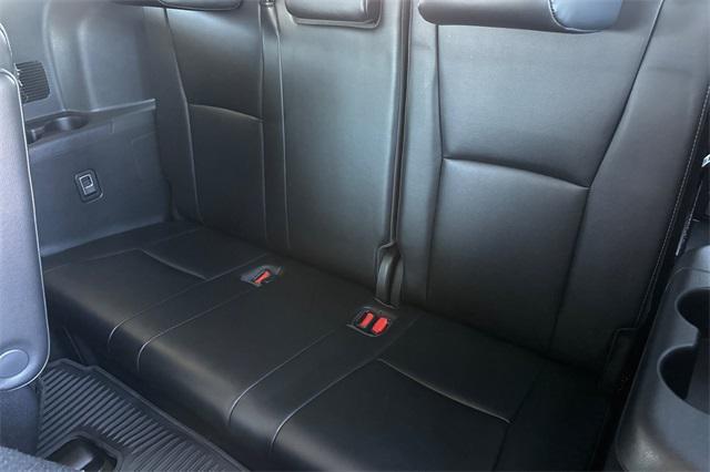 used 2022 Toyota Highlander car, priced at $40,693