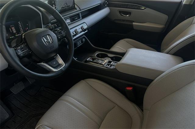 used 2023 Honda Pilot car, priced at $47,243