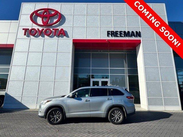 used 2017 Toyota Highlander car, priced at $23,500