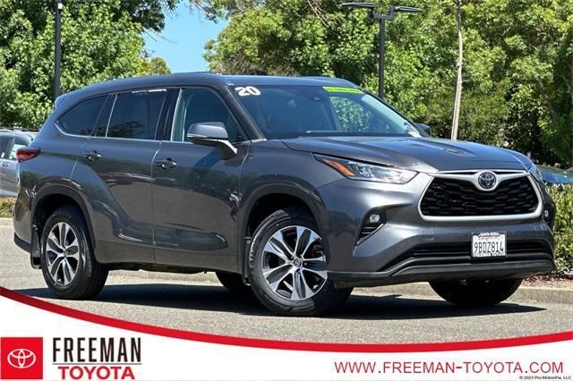 used 2020 Toyota Highlander car, priced at $26,993