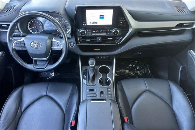 used 2023 Toyota Highlander car, priced at $40,801
