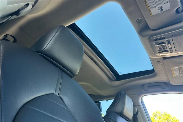used 2023 Toyota Highlander car, priced at $40,801