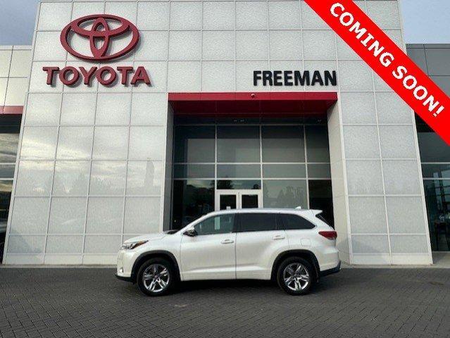 used 2018 Toyota Highlander car, priced at $27,900