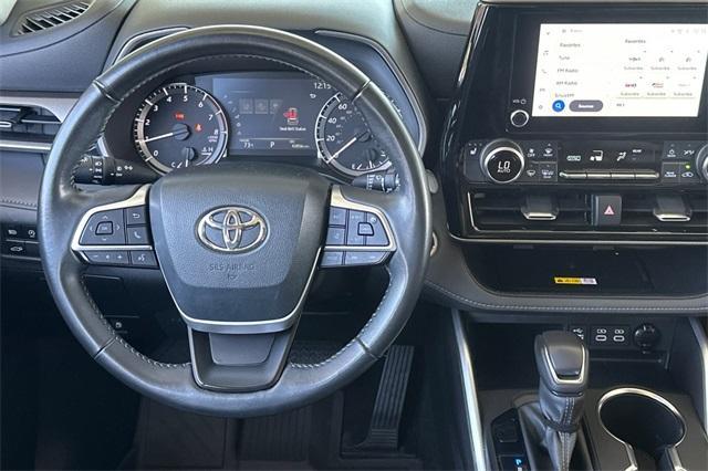 used 2023 Toyota Highlander car, priced at $34,596