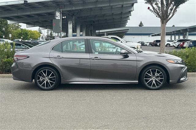 used 2024 Toyota Camry Hybrid car, priced at $29,692