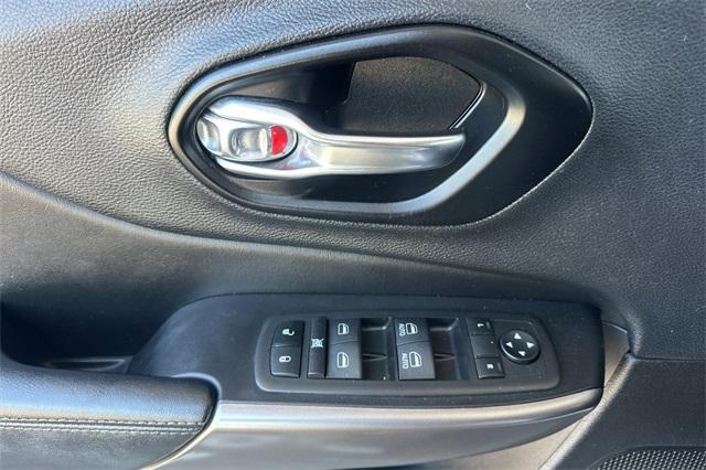 used 2021 Jeep Cherokee car, priced at $19,992