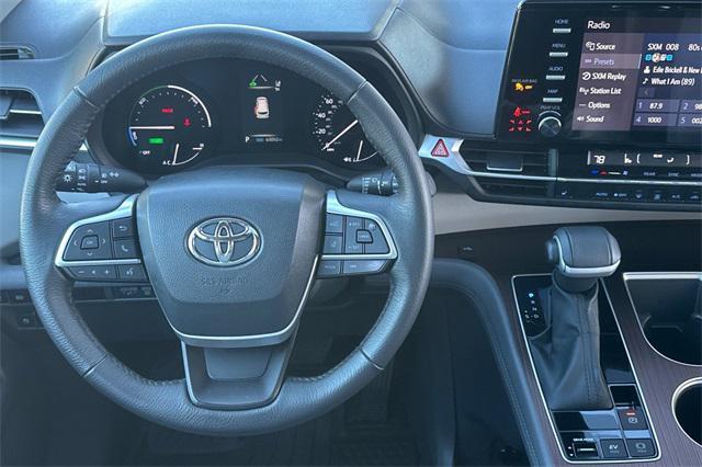 used 2023 Toyota Sienna car, priced at $40,991