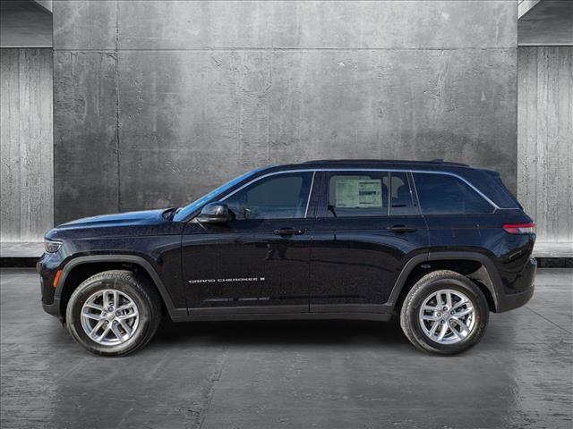 new 2025 Jeep Grand Cherokee car, priced at $40,474