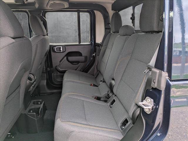 new 2025 Jeep Gladiator car, priced at $40,101