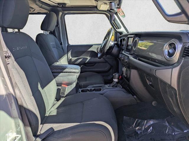 used 2022 Jeep Gladiator car, priced at $29,275