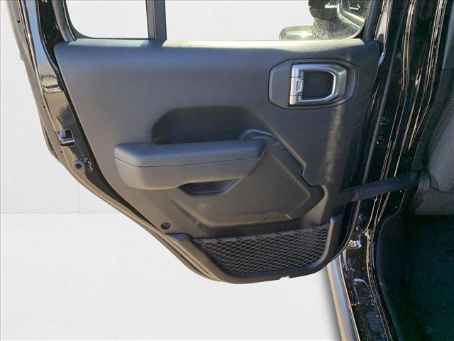new 2025 Jeep Gladiator car, priced at $42,662