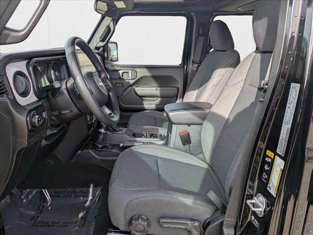 new 2025 Jeep Gladiator car, priced at $42,662