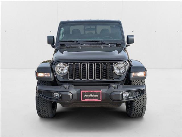 new 2025 Jeep Gladiator car, priced at $42,662