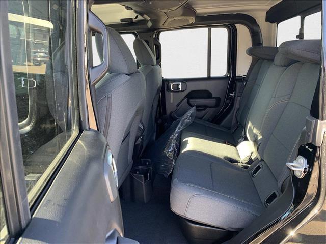 new 2025 Jeep Gladiator car, priced at $42,662