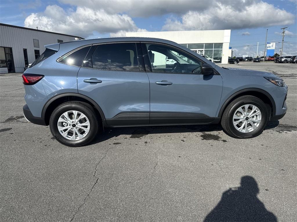 new 2025 Ford Escape car, priced at $33,405