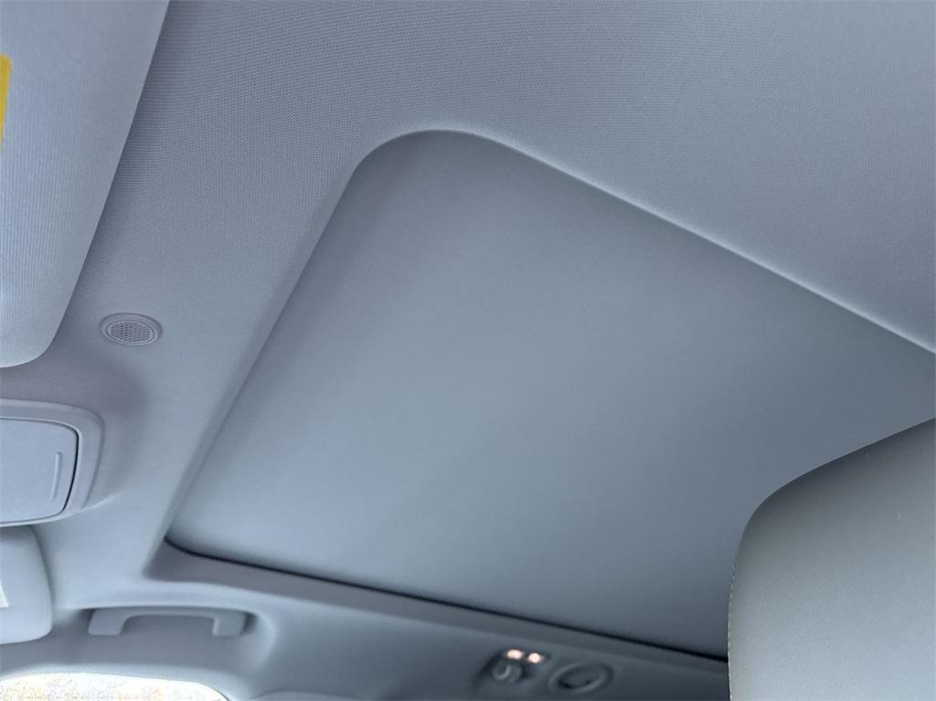 new 2025 Ford Explorer car, priced at $50,185