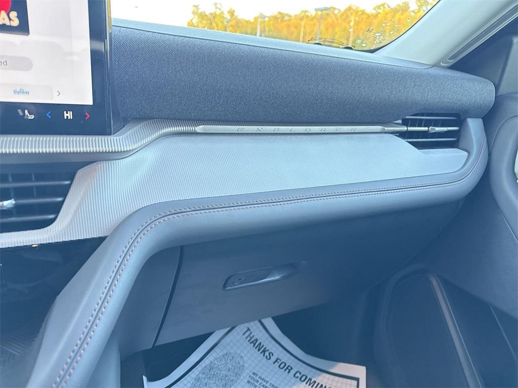 new 2025 Ford Explorer car, priced at $50,185
