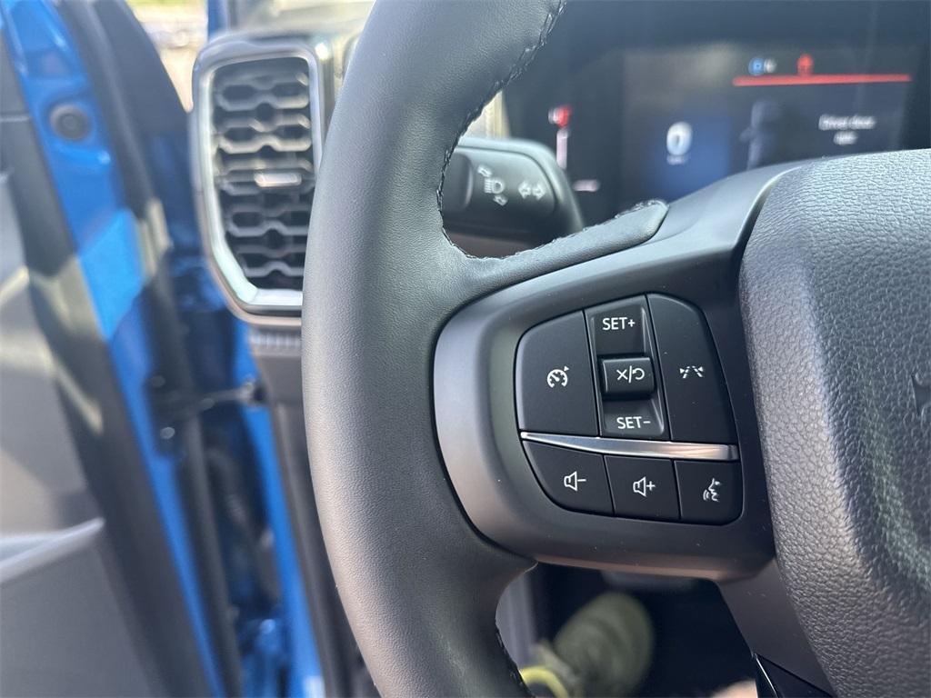 new 2025 Ford Ranger car, priced at $43,935