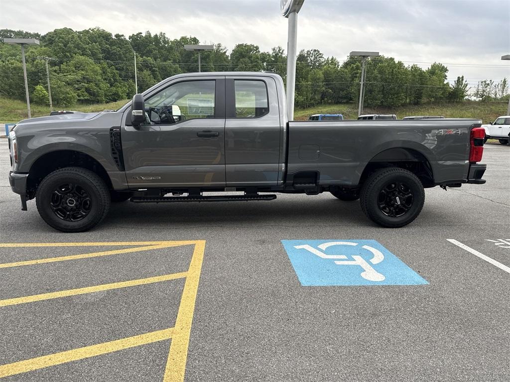 new 2025 Ford F-250 car, priced at $69,840