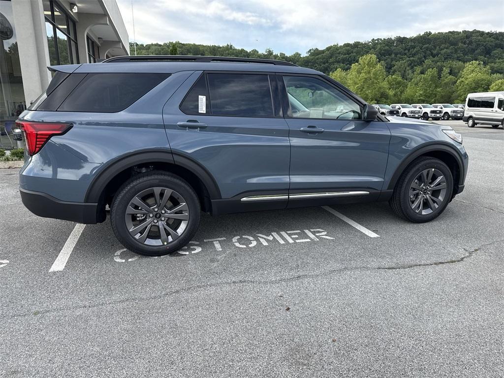 new 2025 Ford Explorer car, priced at $50,975