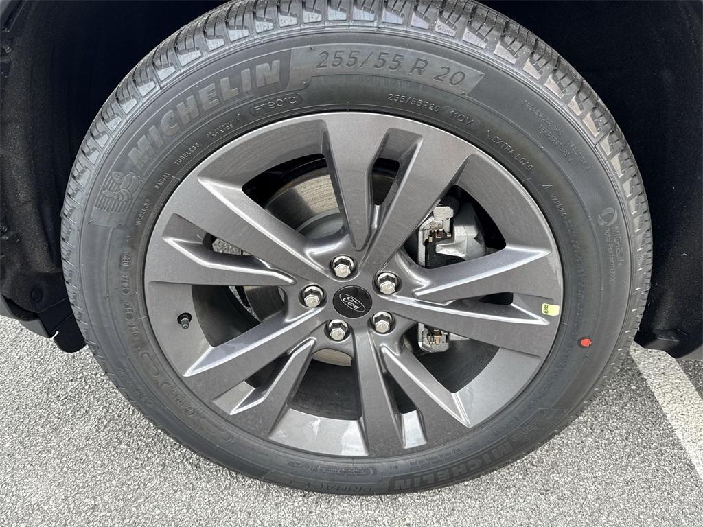 new 2025 Ford Explorer car, priced at $50,975