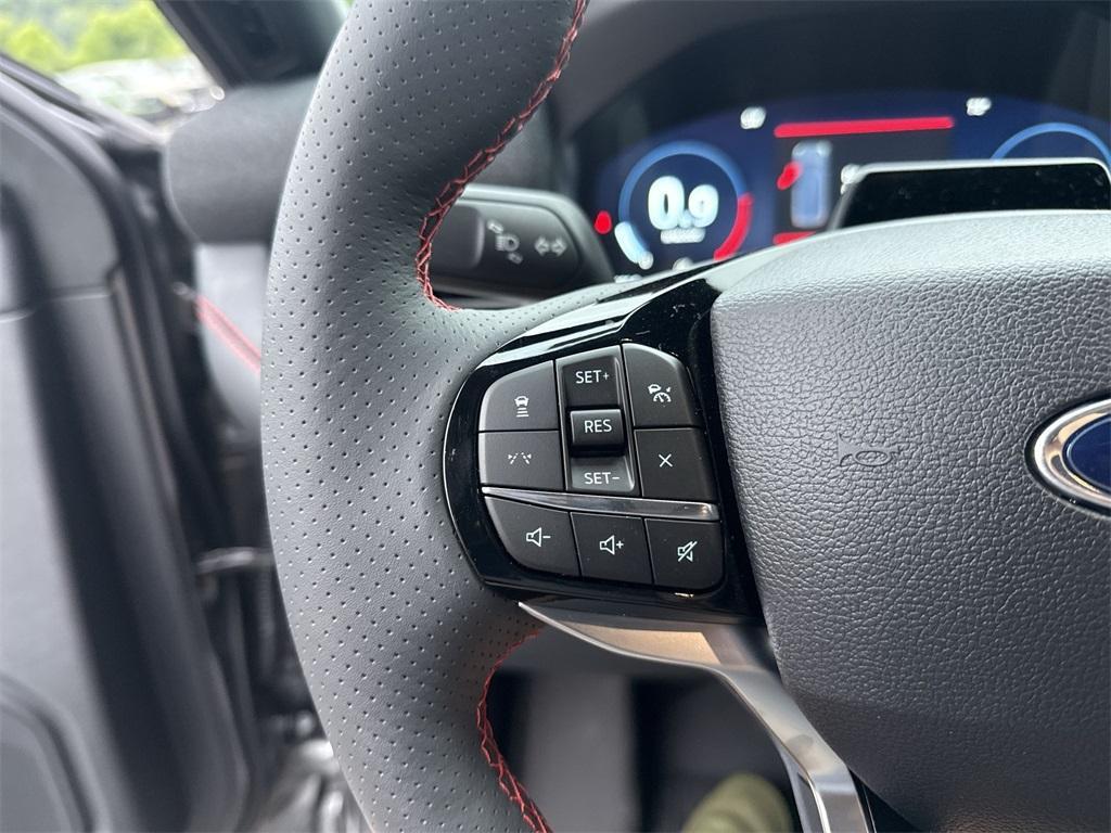 new 2025 Ford Explorer car
