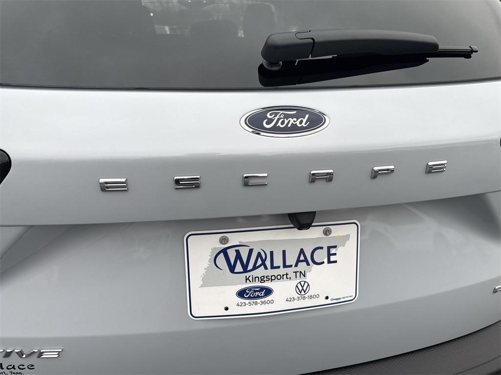 new 2025 Ford Escape car, priced at $32,385