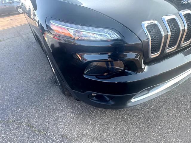 used 2016 Jeep Cherokee car, priced at $10,995
