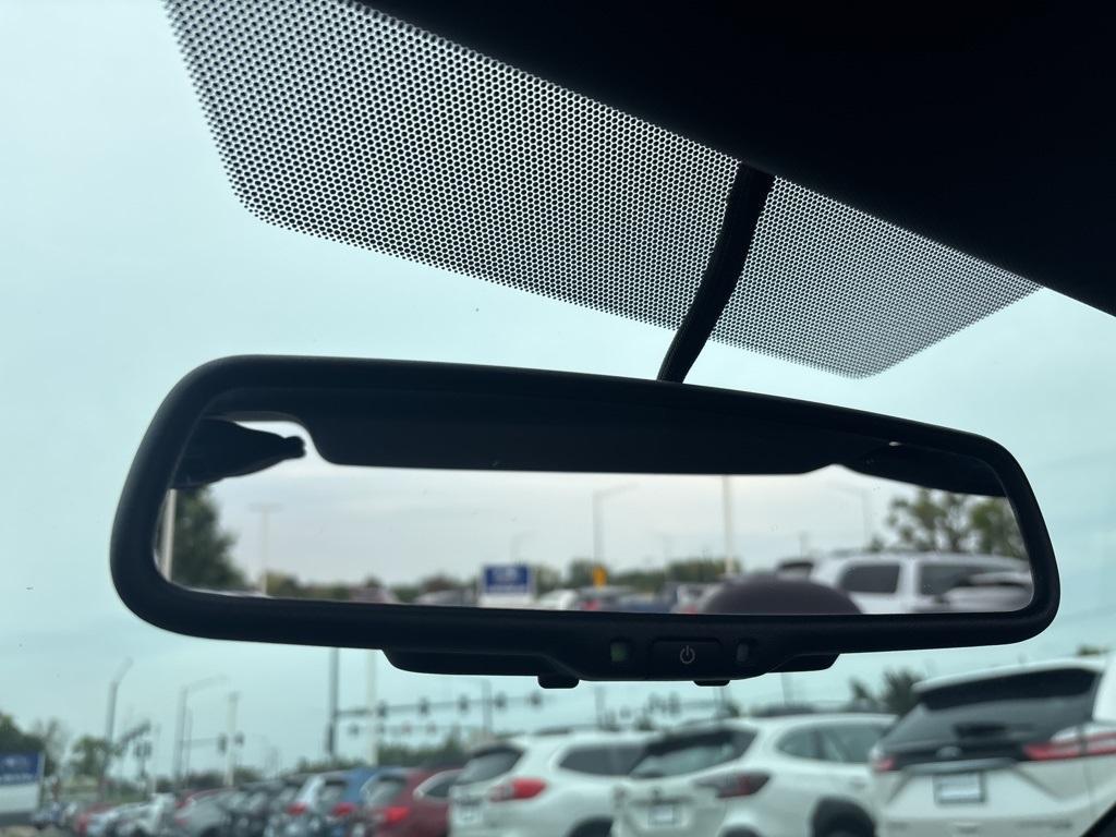 used 2013 Chrysler 200 car, priced at $9,995