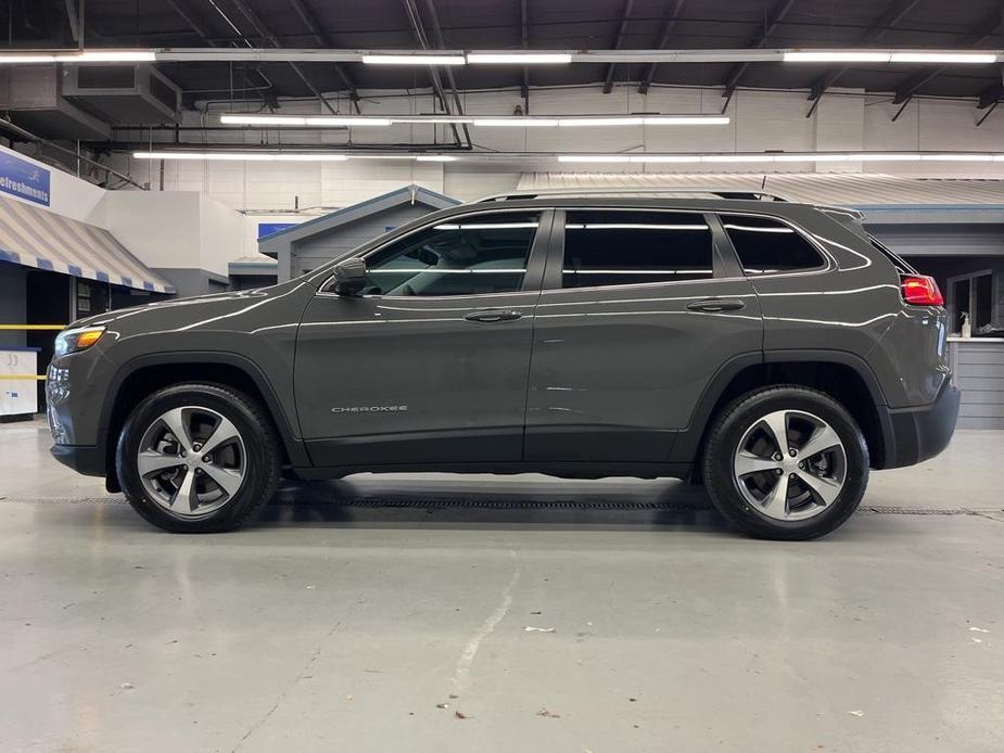 used 2021 Jeep Cherokee car, priced at $25,995