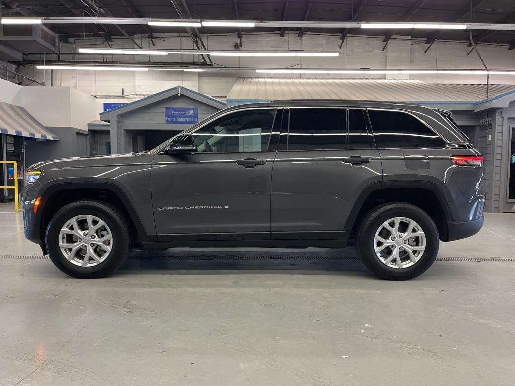 used 2023 Jeep Grand Cherokee car, priced at $30,995