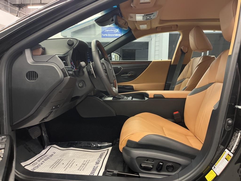 used 2024 Lexus ES 350 car, priced at $46,990