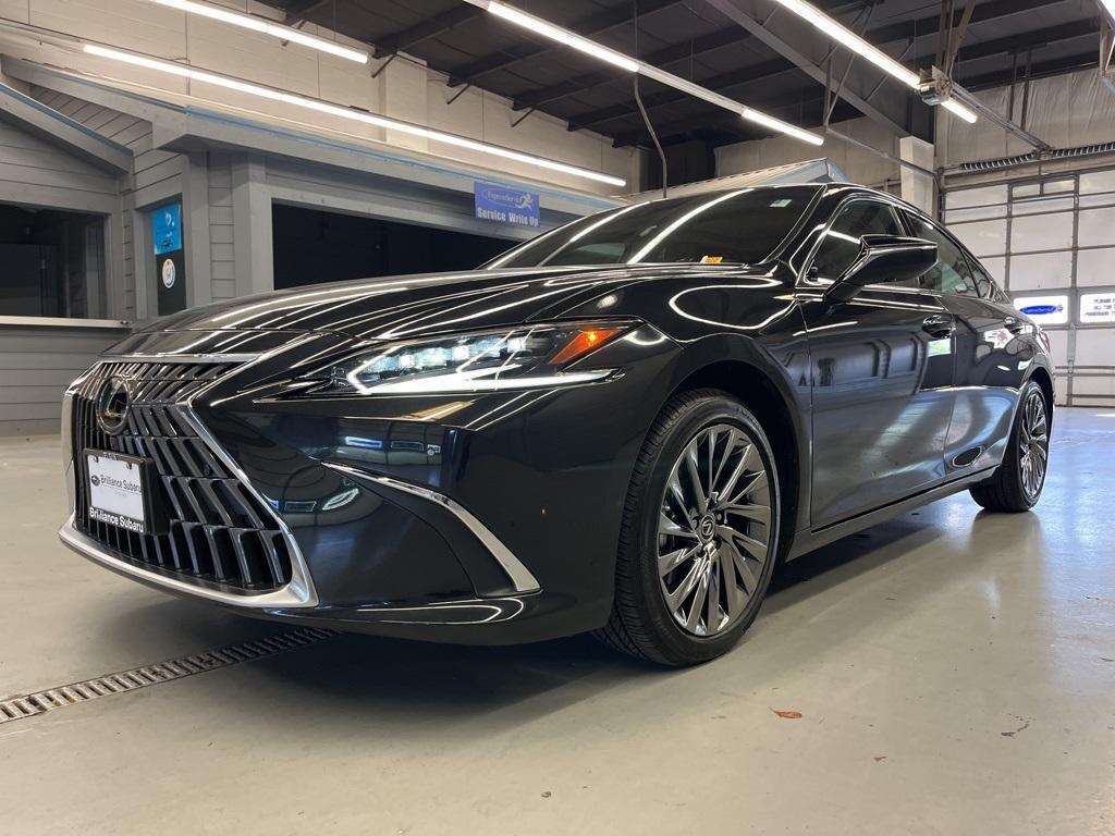 used 2024 Lexus ES 350 car, priced at $46,990