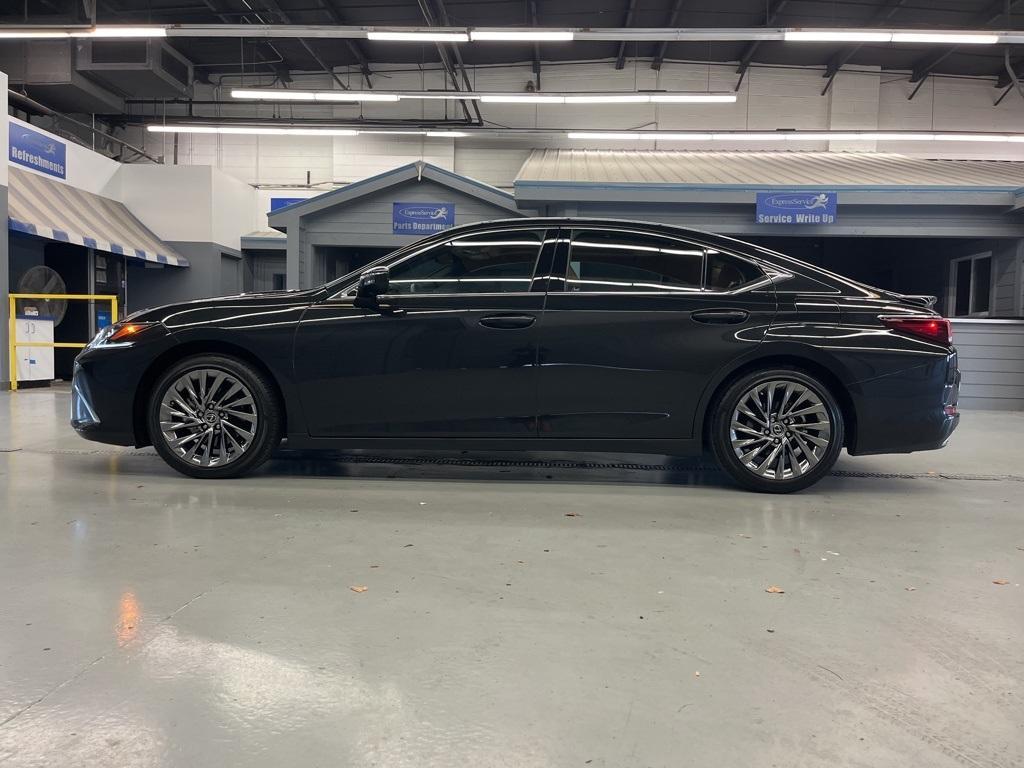 used 2024 Lexus ES 350 car, priced at $46,990