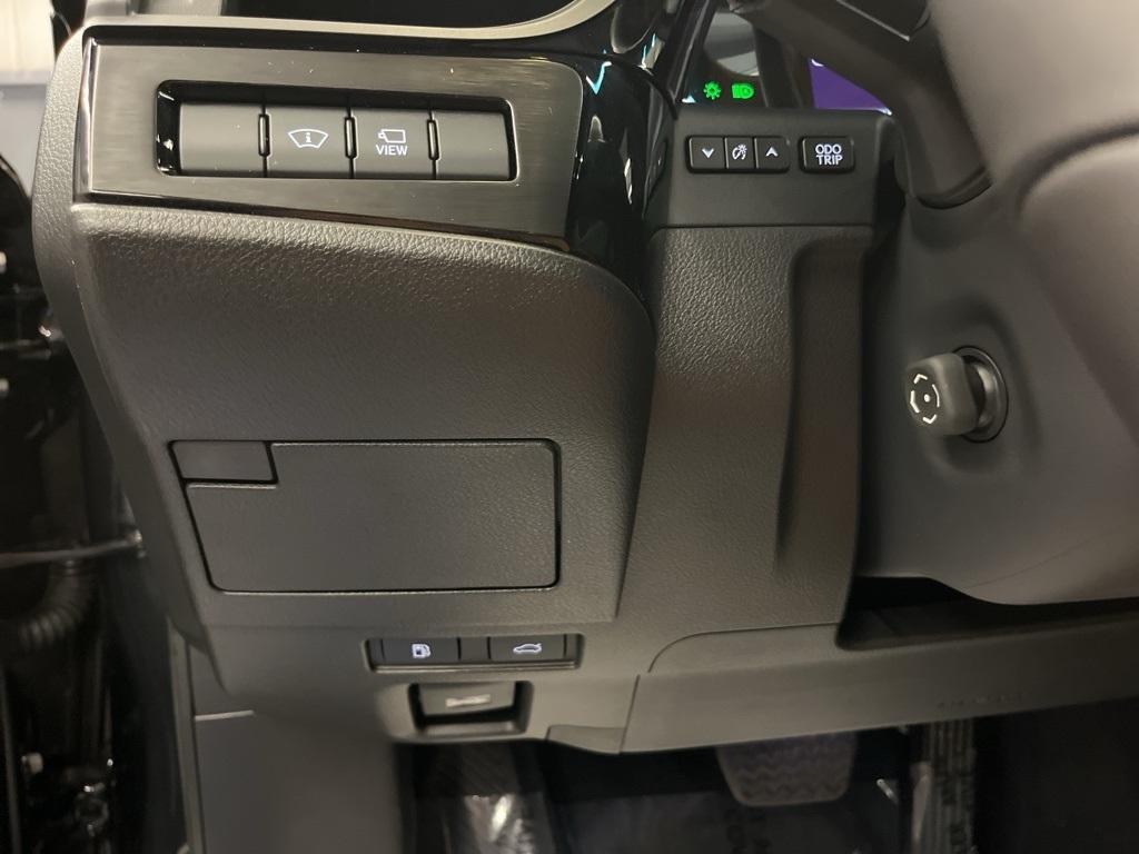 used 2024 Lexus ES 350 car, priced at $46,990