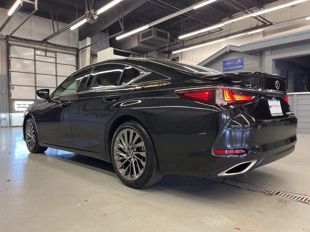used 2024 Lexus ES 350 car, priced at $46,990