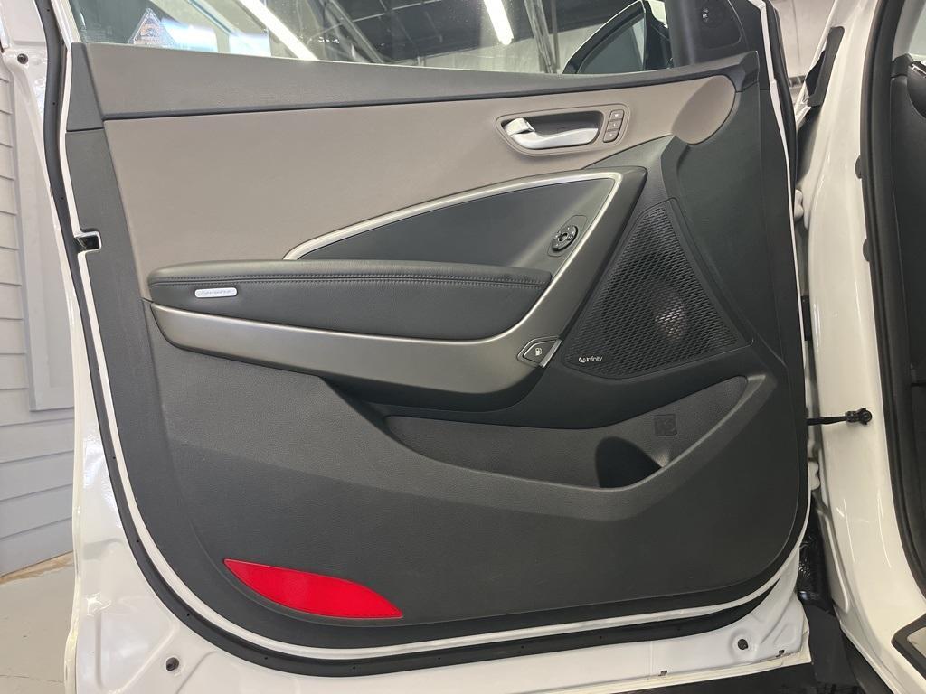 used 2015 Hyundai Santa Fe car, priced at $13,995
