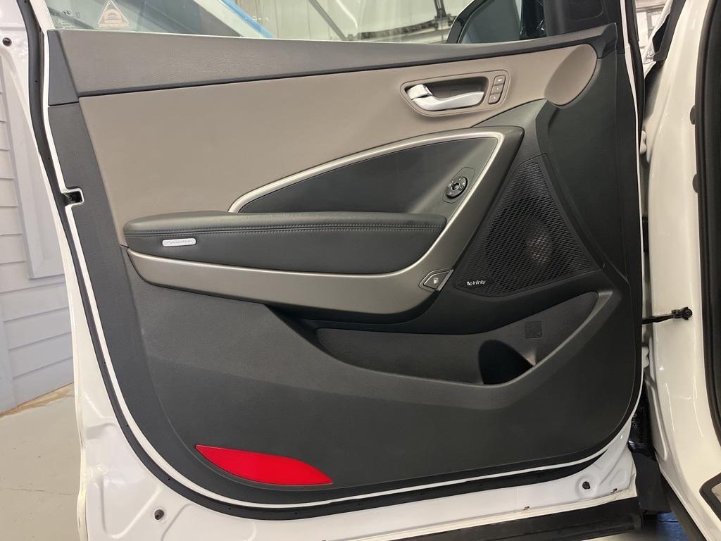 used 2015 Hyundai Santa Fe car, priced at $13,995