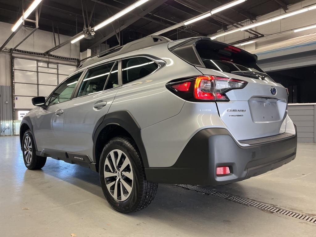 used 2025 Subaru Outback car, priced at $27,995