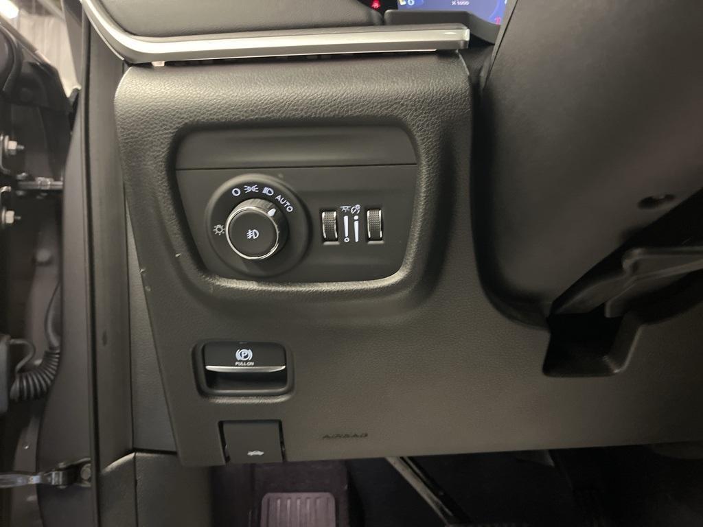 used 2021 Jeep Grand Cherokee L car, priced at $29,495