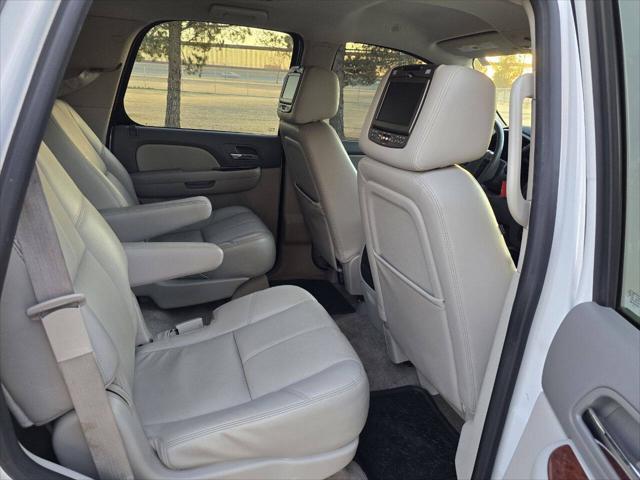 used 2013 GMC Yukon car, priced at $12,990