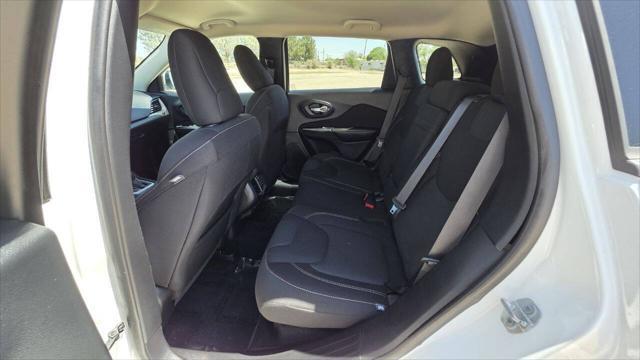 used 2016 Jeep Cherokee car, priced at $10,995